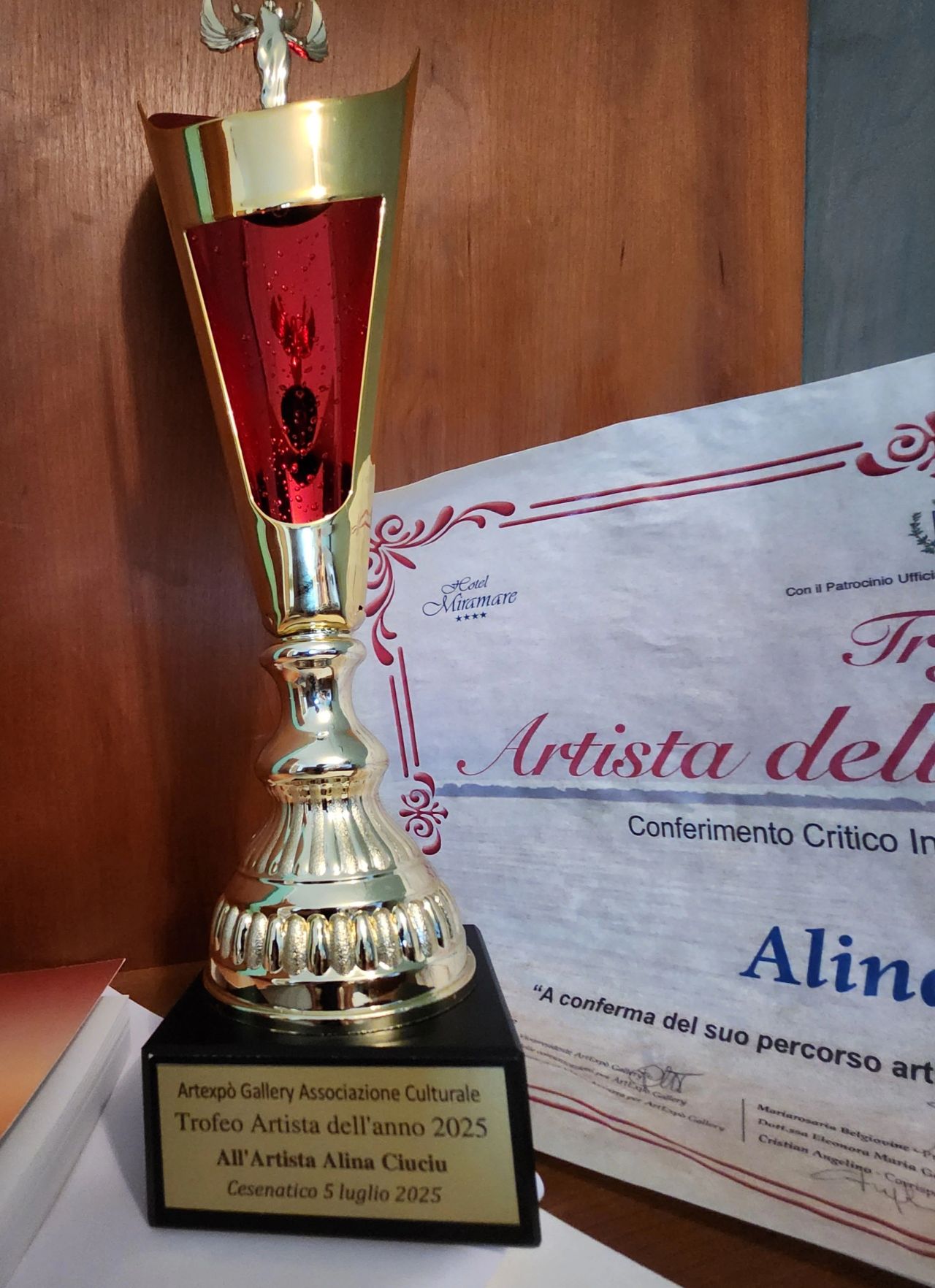 ArteDiAlina.com award: Trofeo Artista dell\'Anno 2025